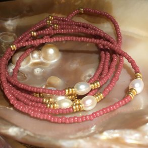 Gammelrosa armbnd med ferskvandsperle 