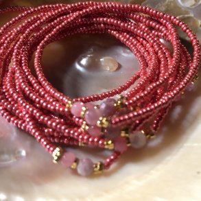 Cranberry - Miyuki perlearmbnd 