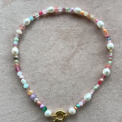 Unika halskde i sknt mix