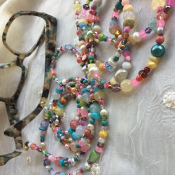 Brillek�de i sommerfarver