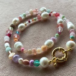 Unika halskde i sknt mix