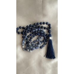 Bl� Mala halsk�de