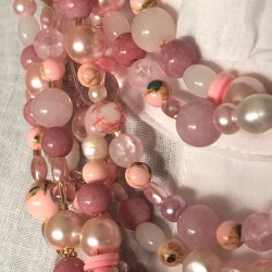 Eliza unika halsk�de i lyser�d