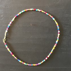 Color Bomb halsk�de med �delsten